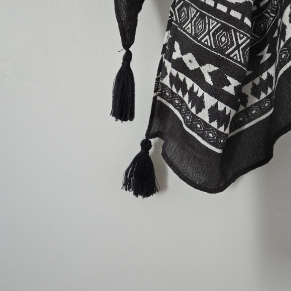 NWT Vince Camuto Washy Blooms Crincle Topper - Picture 6 of 6